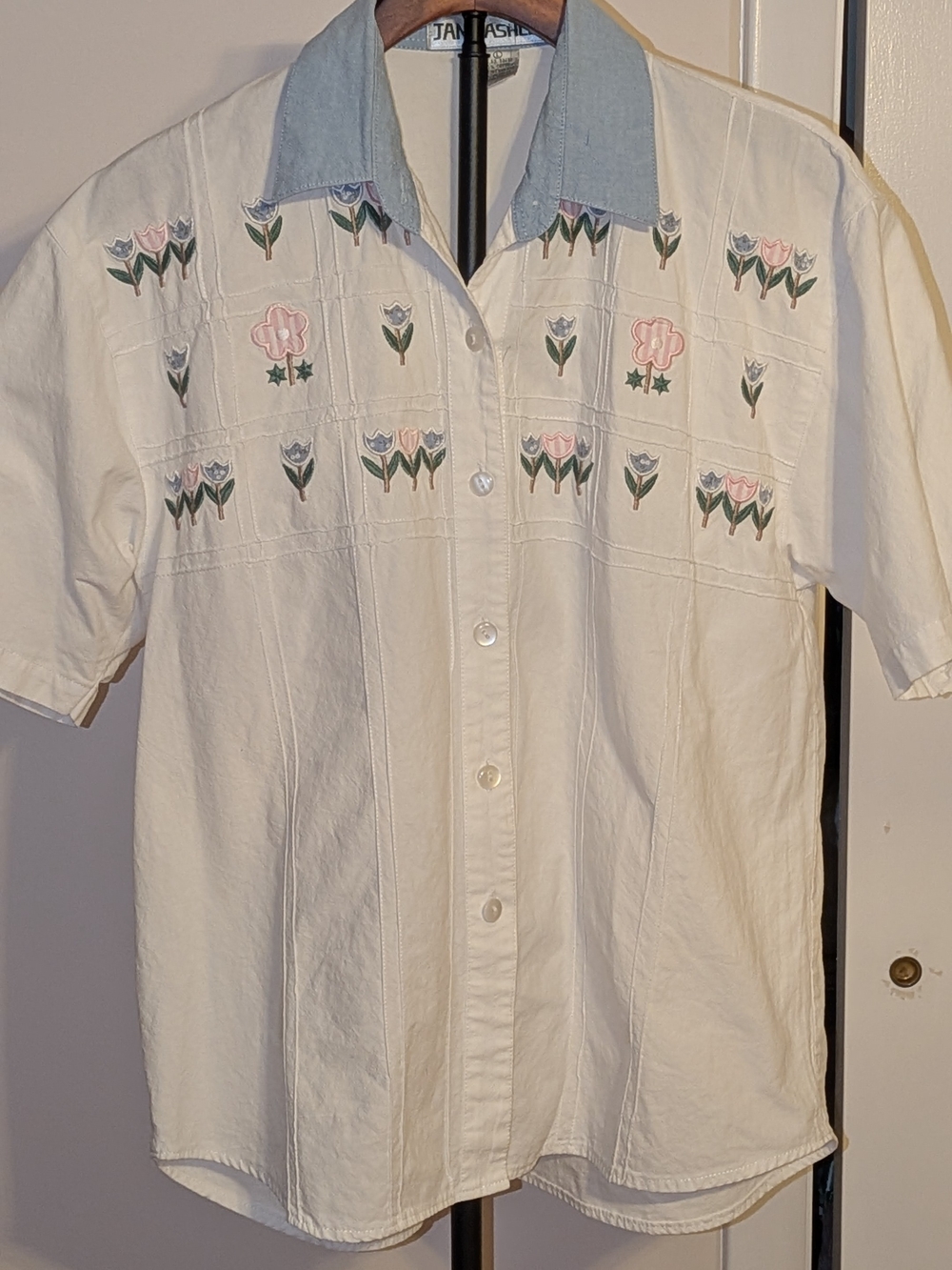 Jane Ashley Vintage Embroidered Tulip Floral Cotton Button Up Shirt Large